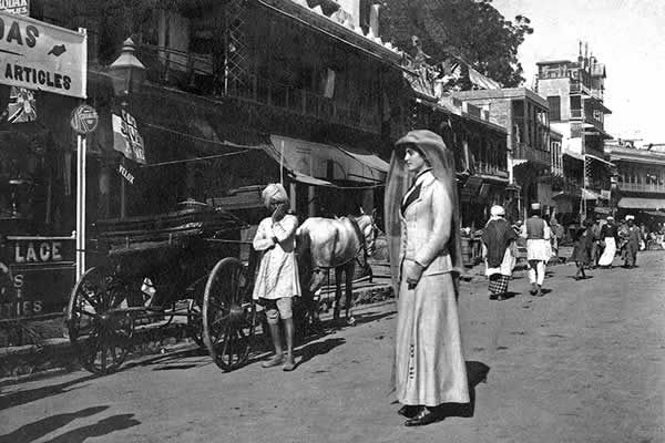 Lilah visiting the Chandni Chowk for the last time. In the distance she heard the sound of the 101 gun salute from the Ridge as the Royal couple departed.