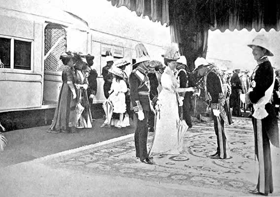 The King and Queen departing from Delhi after the Durbar celebrations